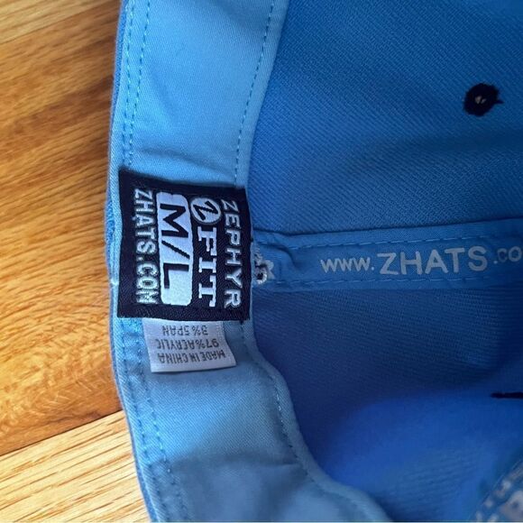 UNC Hat Size M/L in Like New Condition - Picture 4 of 5